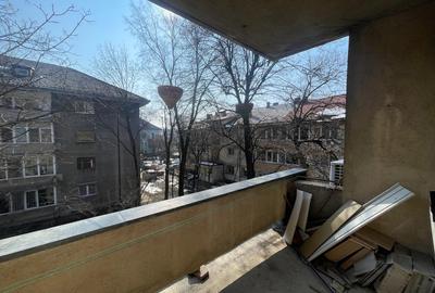 Apartament cu 3 camere decomandat în 1 Mai - 8