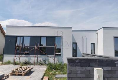 Duplex cu 4 camere cu Teren 370 Mp în Moșnița Nouă - 2