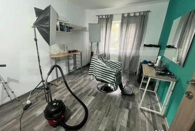 Apartament cu 4 camere decomandat în Central - 3