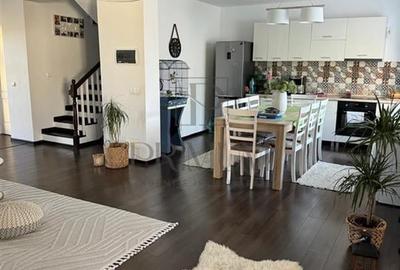 ZONA CASTEL - Duplex partial mobilat - 120 mp utili