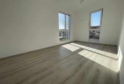 Duplex cu 5 camere cu Canalizare în Dumbrăvița - 4