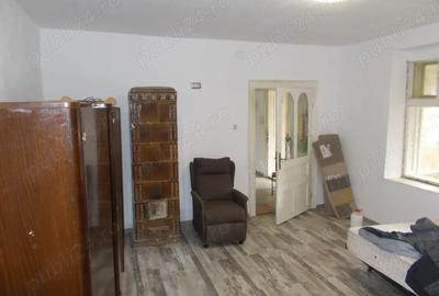 Casă cu 3 camere în Ghirodei - 9