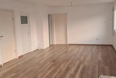 Casă cu Teren 350 Mp în Cojasca - 6
