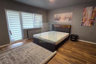 Garsonieră decomandată, mobilată în Decebal