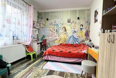 Casă individuală cu 4 camere cu Canalizare în Poiana - 8