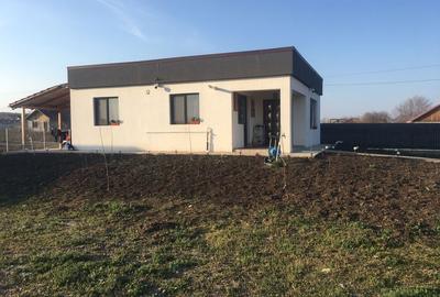 Casă cu 4 camere în Șivița - 5