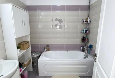 Apartament cu 3 camere decomandat în Central - 3