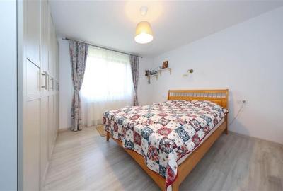 Vila cocheta, facilitati valoroase, strada asfaltata, intimitate: Tur LIVE! Vila cocheta, facilitati valoroase, strada asfaltata, intimitate: Tur LIVE! - 13