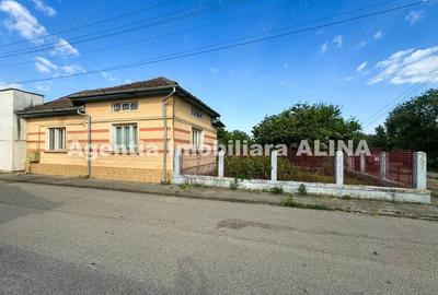 Casa si teren 858mp in Simeria Veche, zona centrala, Jud. Hunedoara. - 1