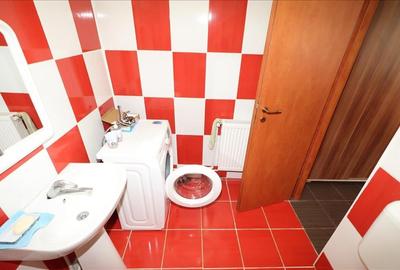 Garsoniera de vanzare in zona Penny Obor , etaj 3 (mansarda) - 11