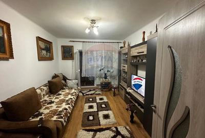 Apartament cu 2 camere decomandat, mobilat în Ultracentral