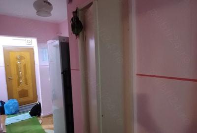 Apartament cu 3 camere decomandat în Micro 38 - 1