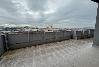 Apartament cu 3 camere semidecomandat în Bună Ziua