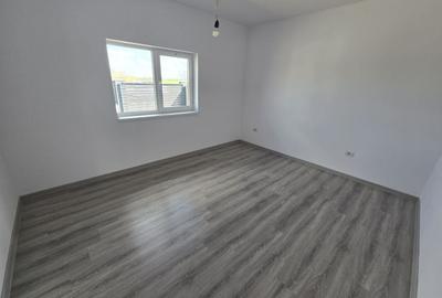 Duplex cu 3 camere cu Canalizare în Moșnița Nouă - 6