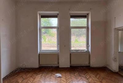 Casa cu 10 camere, 7 bai, ultracentral , Republicii , Oradea. - 3