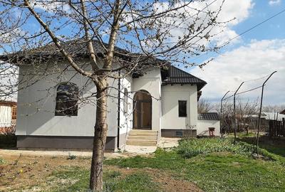 Casă cu 4 camere cu Teren 1400 Mp în Iazu - 3