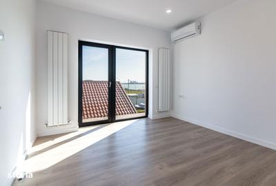 Casă cu 4 camere cu Garaj în Corbu - 8