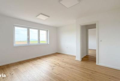 Casă cu 4 camere cu Teren 900 Mp în Tărlungeni