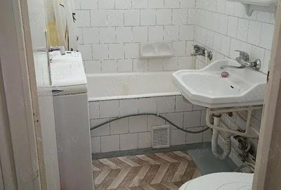 Apartament cu 3 camere semidecomandat în Central - 7