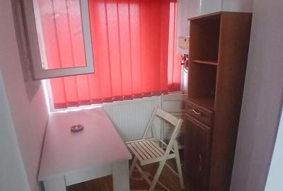 Garsonieră decomandată în Central - 1