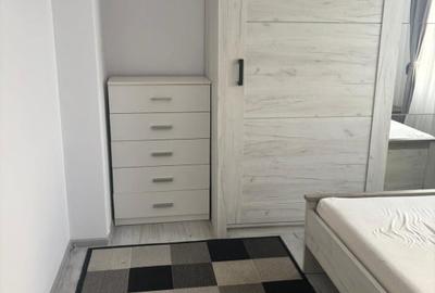 Apartament cu 3 camere decomandat în Roșu - 1