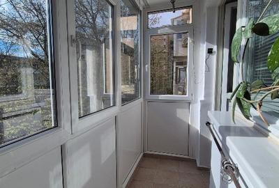 Apartament cu 2 camere decomandat în Lujerului - 9