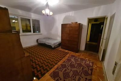 Apartament cu 3 camere semidecomandat, mobilat în Șagului