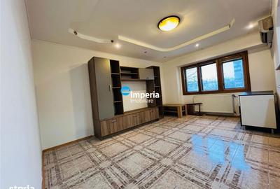 Apartament cu 3 camere decomandat în Păcurari