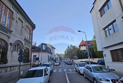 Apartament 2 camere in Vila + magazie 8 mp - sector1 - 17