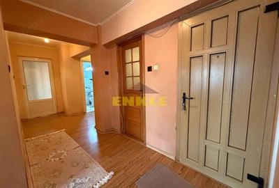Apartament cu 3 camere decomandat, mobilat în Central - 2