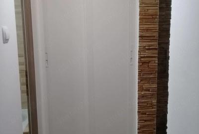 Apartament cu 3 camere semidecomandat în Central - 4