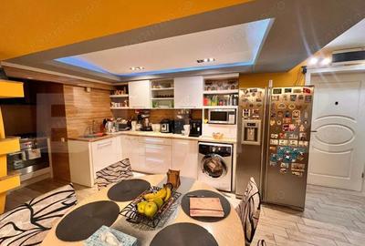 Apartament 4 camere zona foarte buna,renovat si utilat - 1