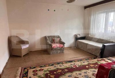 Apartament 2 camere, decomandat Micro 2 | Sta?ie autobuz vis-a-vis - 12