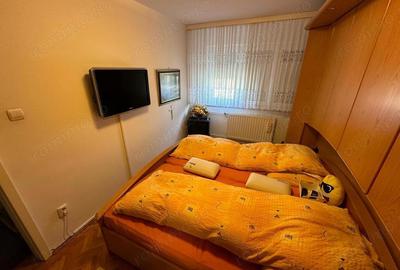 Apartament cu 4 camere decomandat în P-ța Unirii - 8