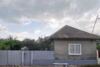 Casă cu 3 camere cu Teren 1558 Mp în Jurilovca - 4