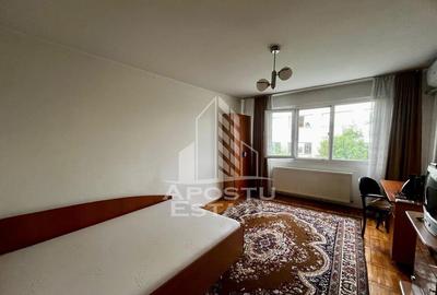 Garsonieră decomandată, mobilată în Complex Studențesc - 2