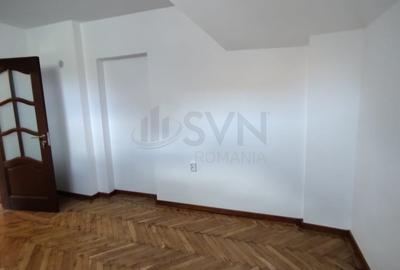 Apartament cu 3 camere decomandat în Capitale - 6