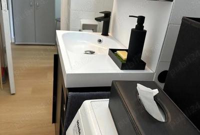 Apartament cu 3 camere nedecomandat în Girocului