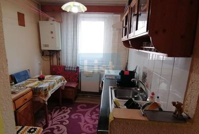 Apartament cu 3 camere semidecomandat, mobilat în Central - 13