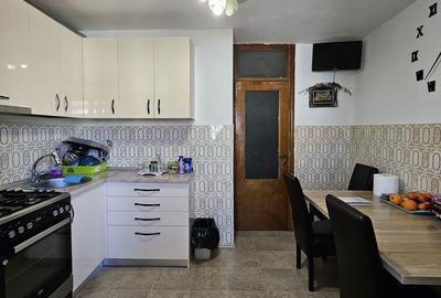 Apartament cu 3 camere decomandat în Rogerius - 11