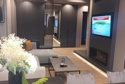 Apartament ultalux , zona Centrala cu 3 camere