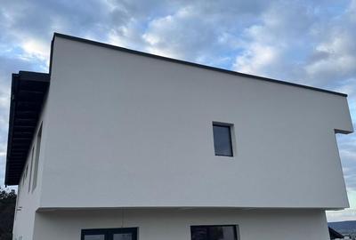Casă cu 4 camere în Bascov - 6