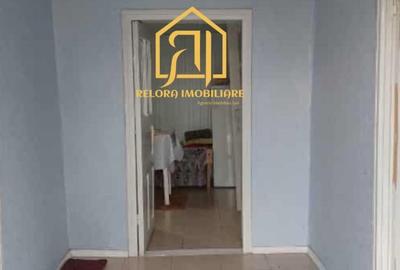 Casă cu 2 camere cu Teren 1100 Mp în Gorban - 3