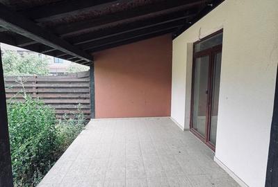 Casă cu 4 camere decomandat în Chișoda