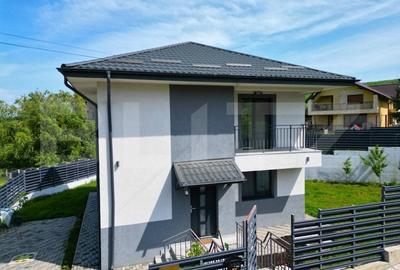 Casa , 4 camere, 100 mp utili, 390 mp teren, zona Bucium Casa , 4 camere, 100 mp utili, 390 mp teren, zona Bucium - 2