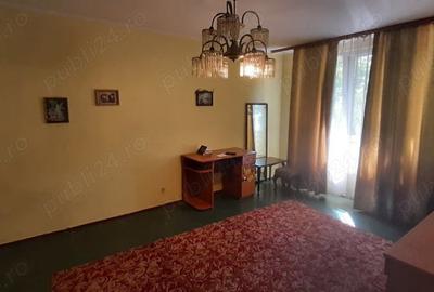 Apartament cu 3 camere decomandat în Drumul Taberei - 3