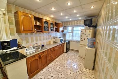 Apartament cu 5 camere decomandat, mobilat în Păcii - 15