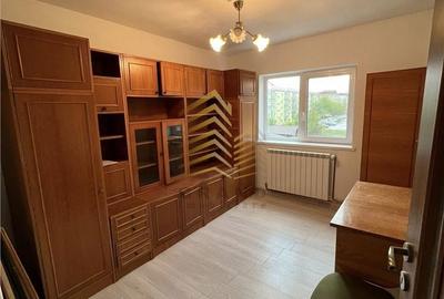 Apartament cu 3 camere decomandat în Central - 11