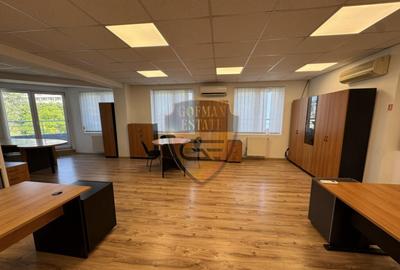 Spațiu comercial, de 90 mp, în Central - 1