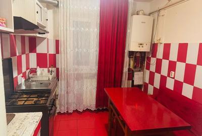 Apartament cu 3 camere semidecomandat în Central - 5